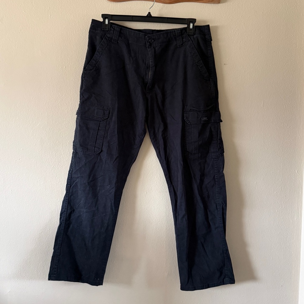Wrangler Men’s Relaxed Fit Black Stretch Cargo Pants Size 36x30 Work Utility